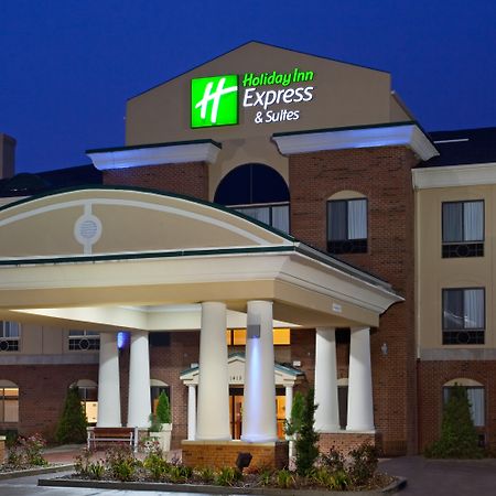 Holiday Inn Express Hotel & Suites Goshen, An Ihg Hotel Exterior photo