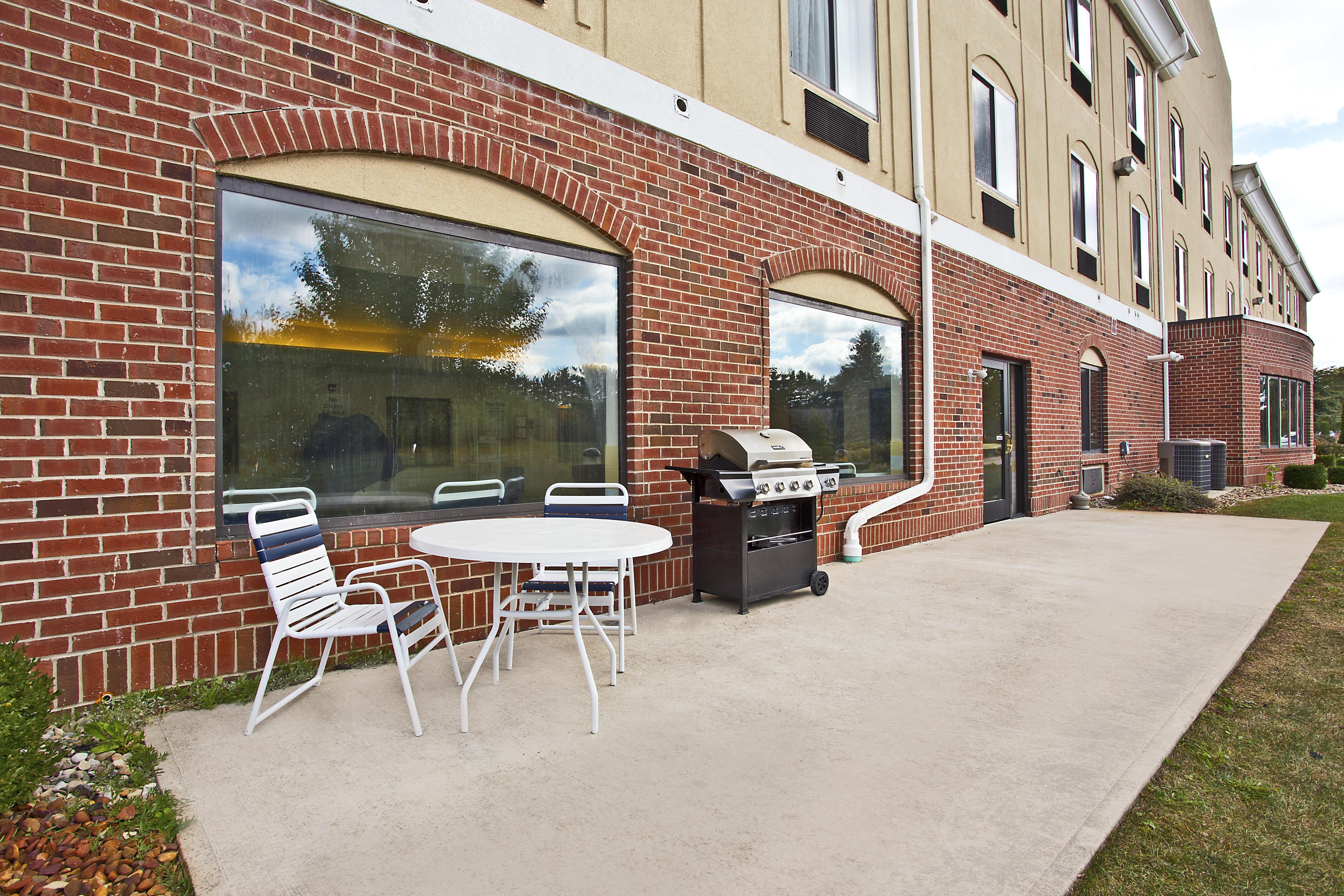 Holiday Inn Express Hotel & Suites Goshen, An Ihg Hotel Exterior photo